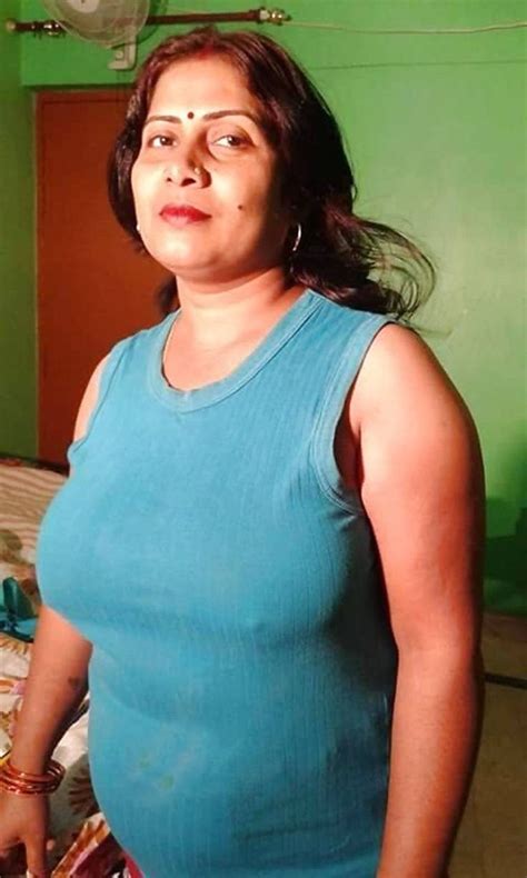 indian auntys nude|INDIAN AUNTY PORN @ HD Hole